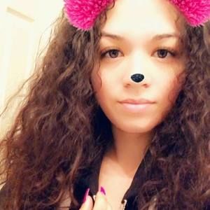 Meet your Posher, Francesca